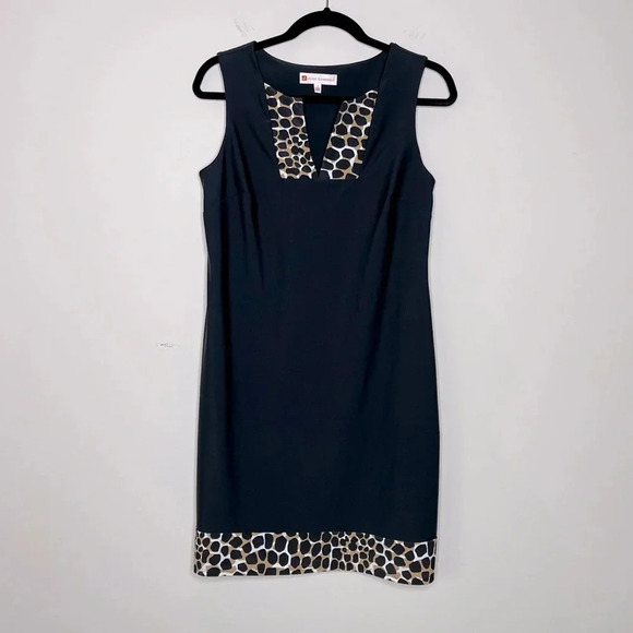 JUDE CONNALLY CARISSA PONTE SHIFT DRESS IN BLACK ANIMAL PRINT BORDER - Picture 1 of 9